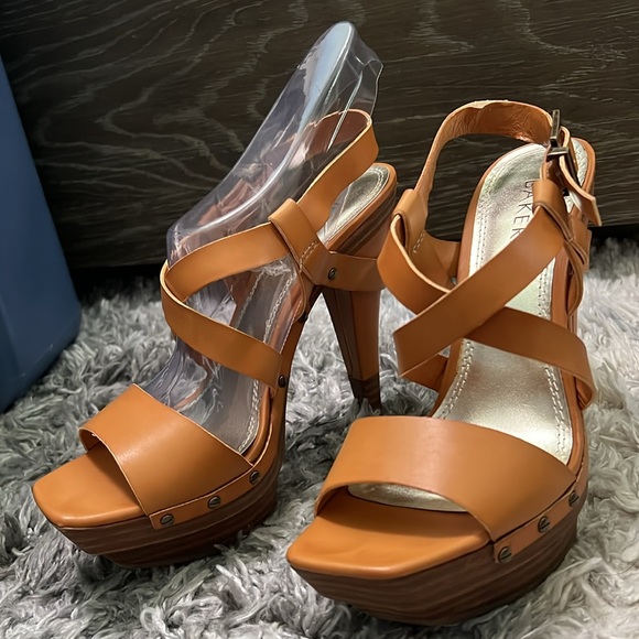 Sandals - Picture 6 of 7